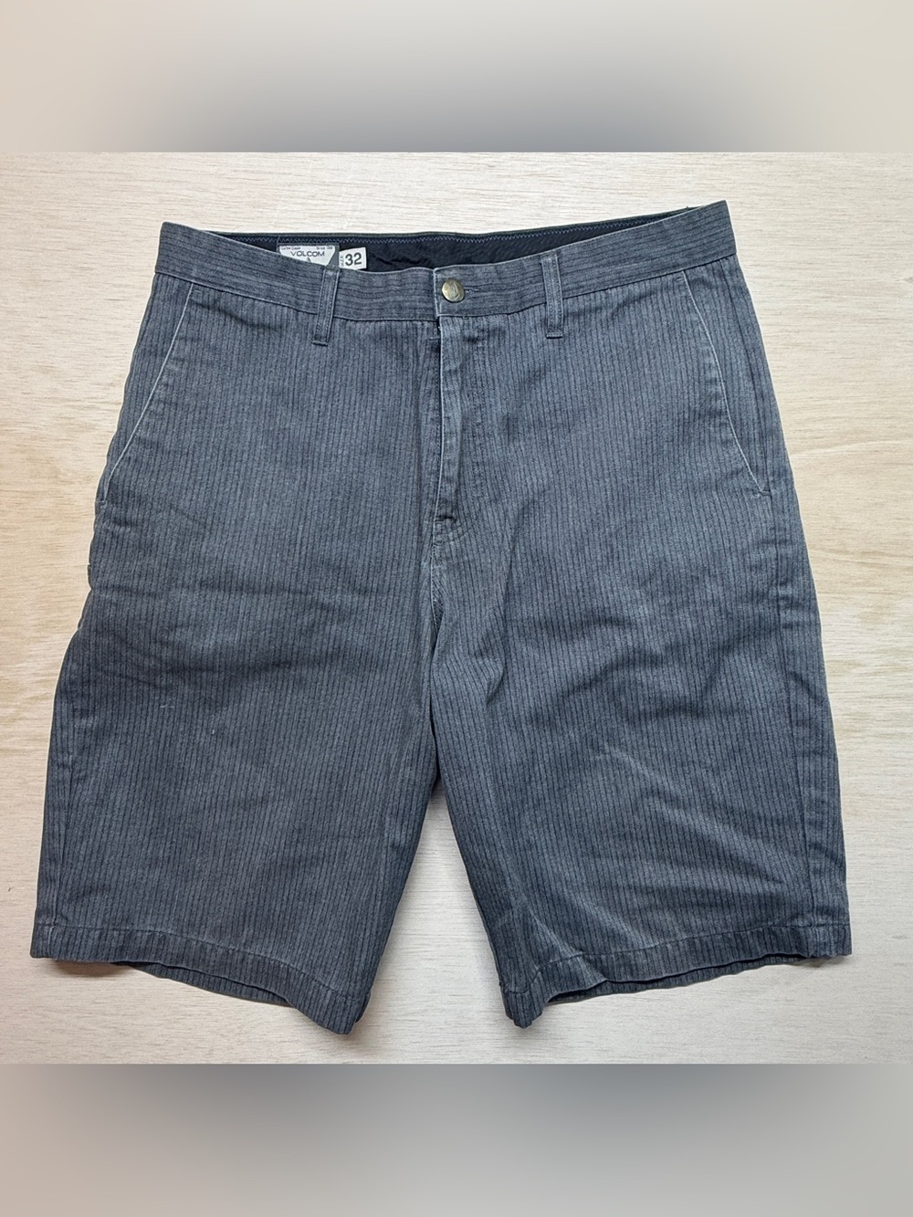 Volcom Frickin Stripe Chino Shorts Men's 32 Gray Pinstripe Skateboard Casual